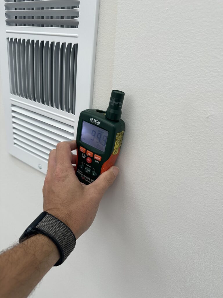 Moisture-meter-reading-ceiling-conroe-tx